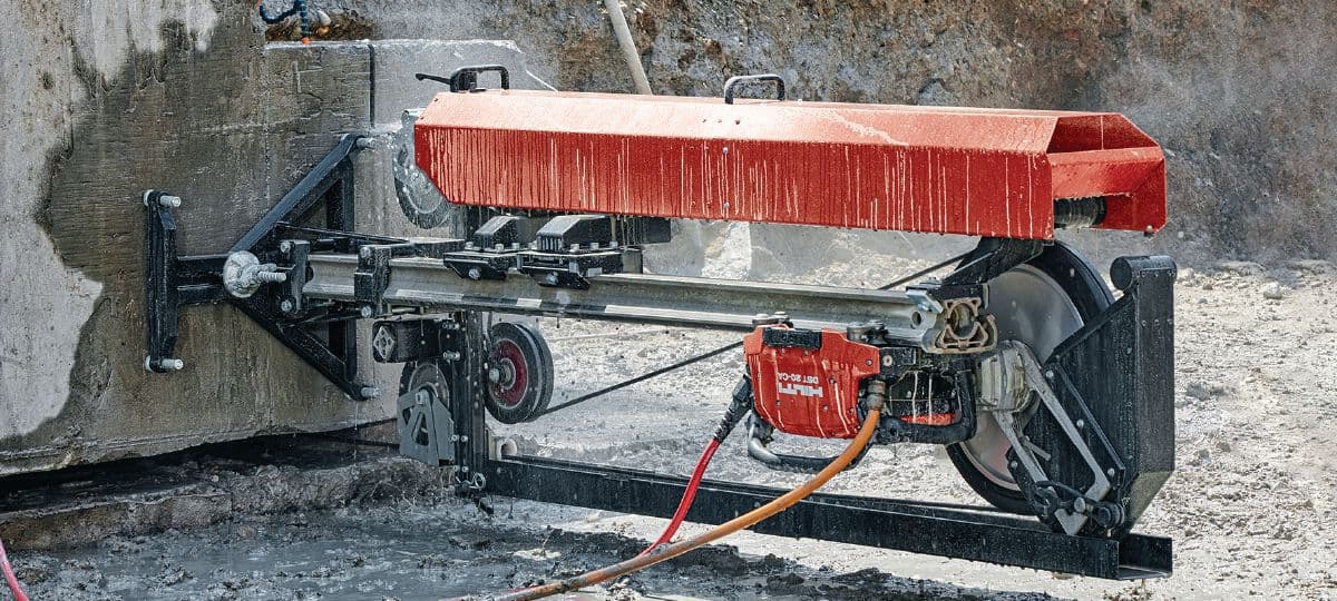 Diamond wire saw cutting thick concrete section — wire sawing Kerala